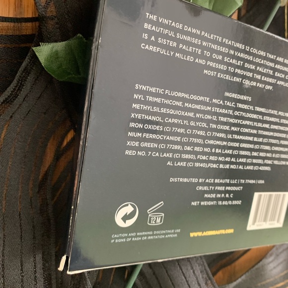 Ace Beautē Vintage Dawn Eyeshadow Palette 12 Vibrant Shades~Brand New In Box - Picture 13 of 14